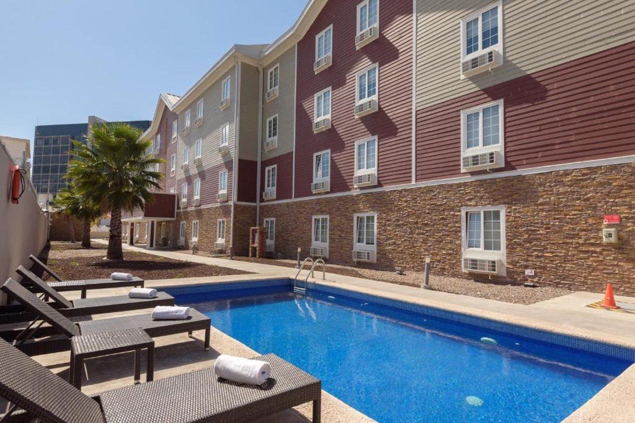 Extended Suites Queretaro Juriquilla Jurica Eksteriør billede