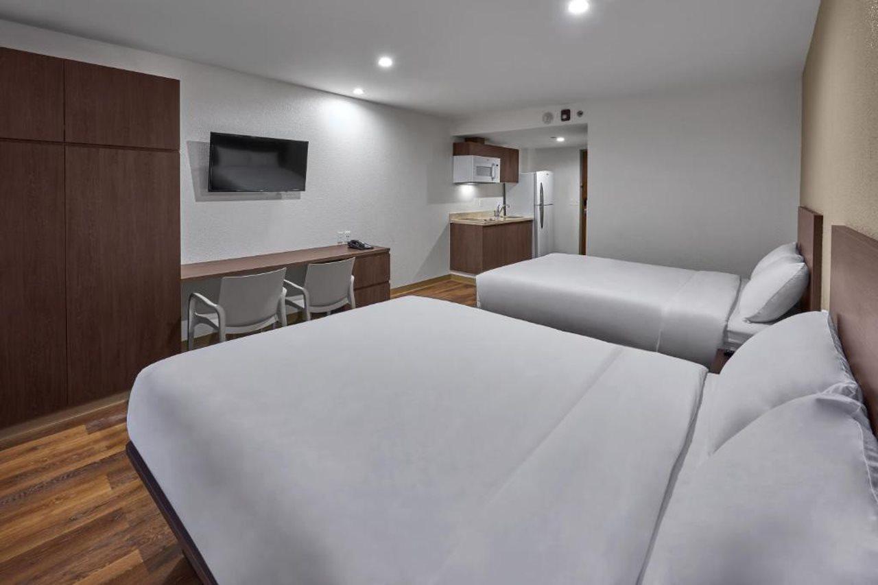 Extended Suites Queretaro Juriquilla Jurica Eksteriør billede