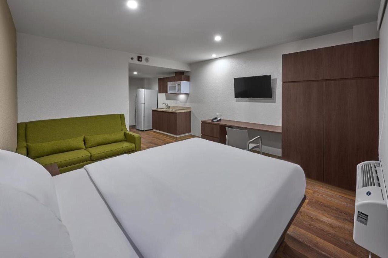 Extended Suites Queretaro Juriquilla Jurica Eksteriør billede
