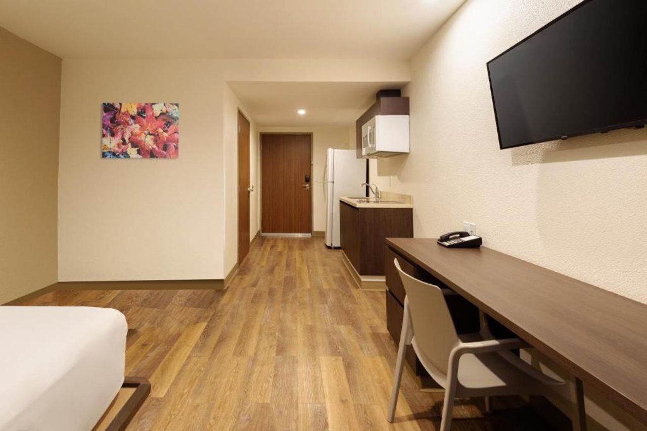 Extended Suites Queretaro Juriquilla Jurica Eksteriør billede